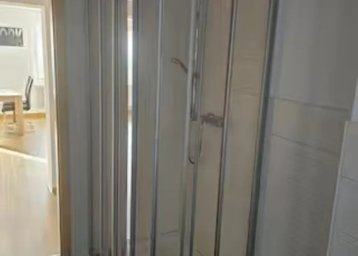 Schoene Vollausgestattete Monteurs- Gaestewohnung Naehe Raffinerie Leuna Und Geiseltalsee 0302 Braunsbedra