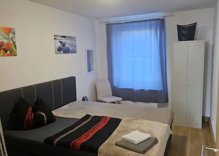 Schoene Vollausgestattete Monteurs- Gaestewohnung Naehe Raffinerie Leuna Und Geiseltalsee 0302